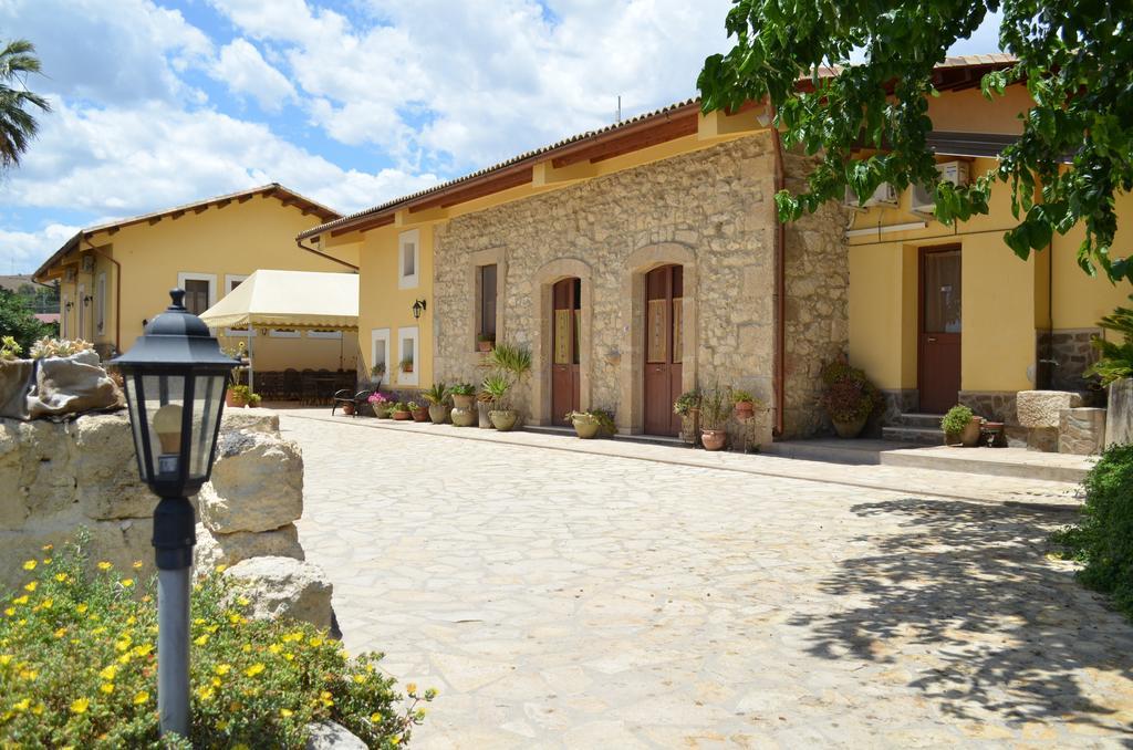 Il Giardino Del Sole Villa Agnone Bagni Exterior photo