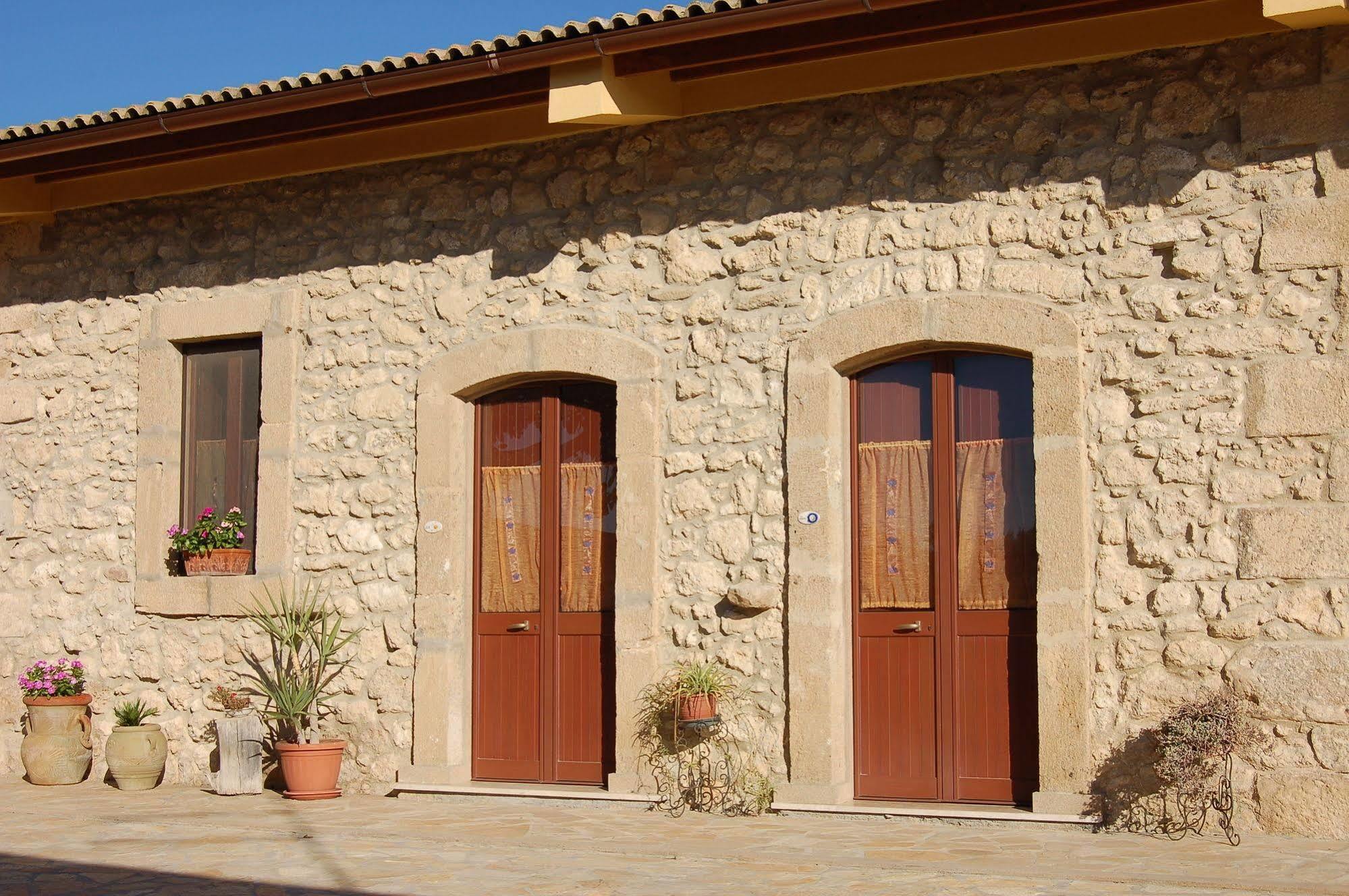 Il Giardino Del Sole Villa Agnone Bagni Exterior photo